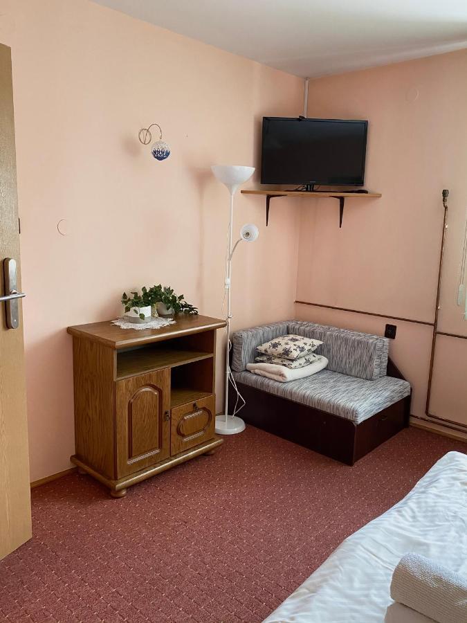 Pokoje Goscinne Pod Jaworem - Obok Pieknego Szlaku Wzdluz Rzeki Bialka, 1Km Do Stokow Kotelnica Exterior foto